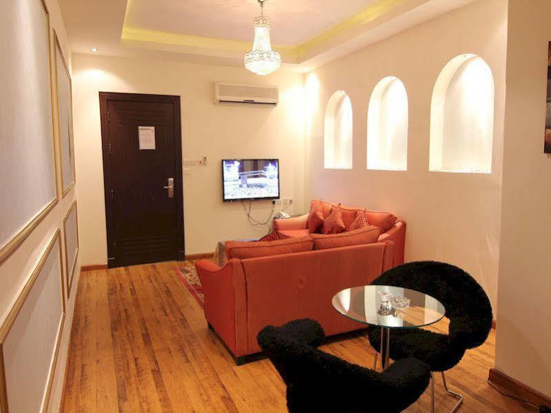 Towlan Hotel Suites 1 Riyadh Exteriör bild